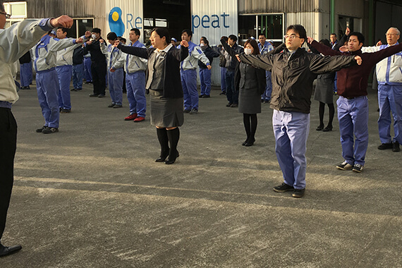 ラジオ体操（工場）